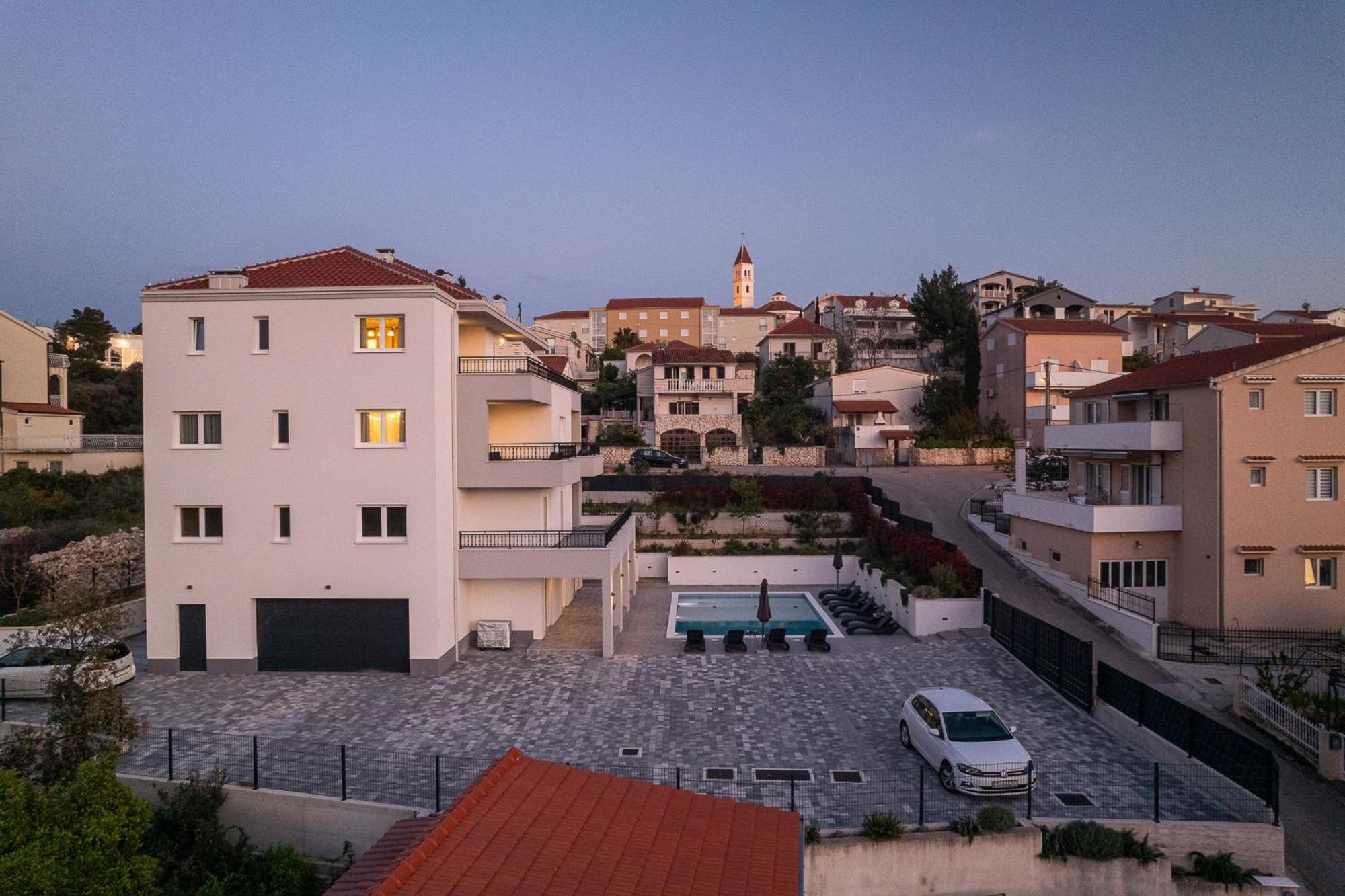 סגט ווראנייצה Villa Barbara & Zoran With Free Parking And Heated Swimming Pool מראה חיצוני תמונה
