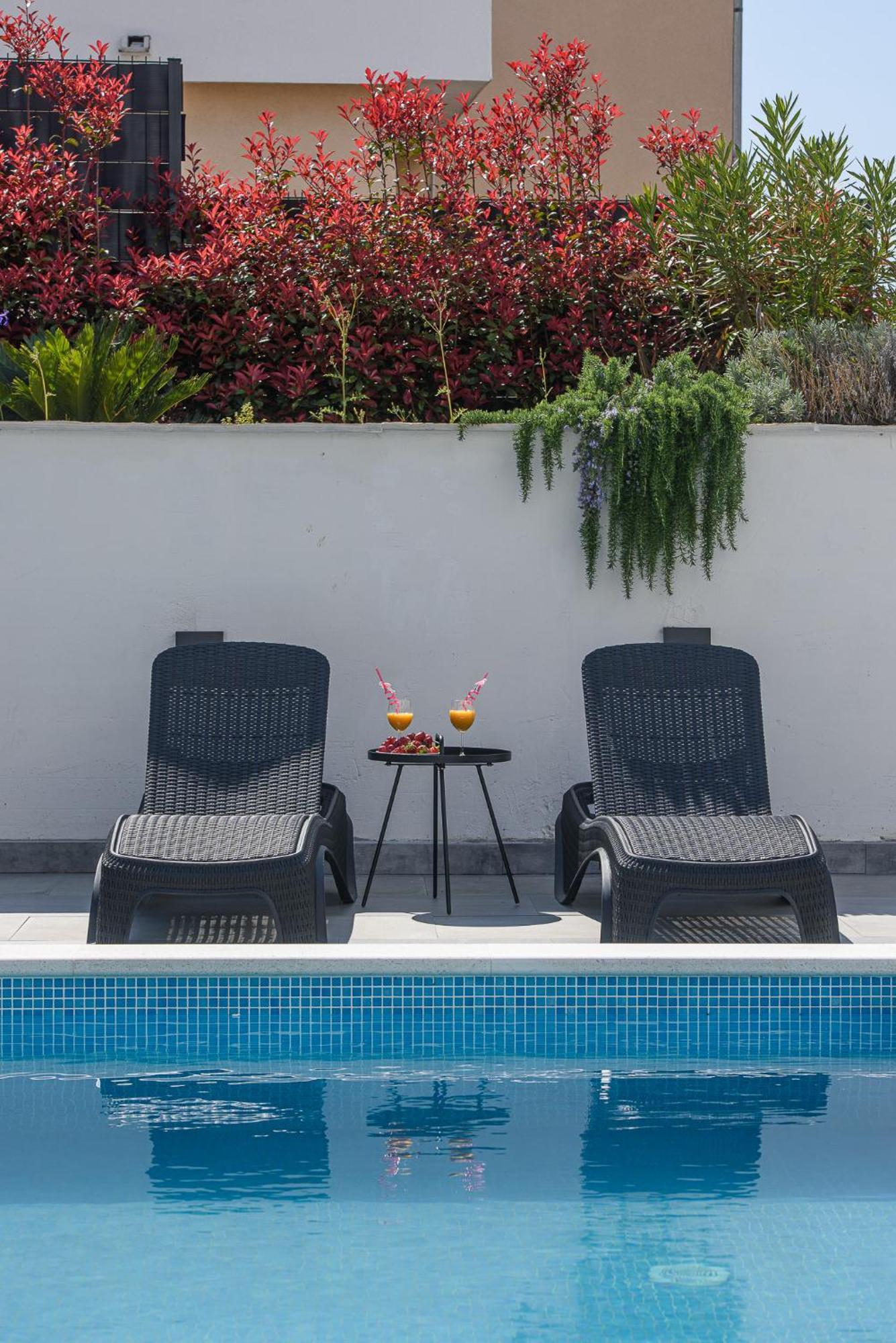 סגט ווראנייצה Villa Barbara & Zoran With Free Parking And Heated Swimming Pool מראה חיצוני תמונה