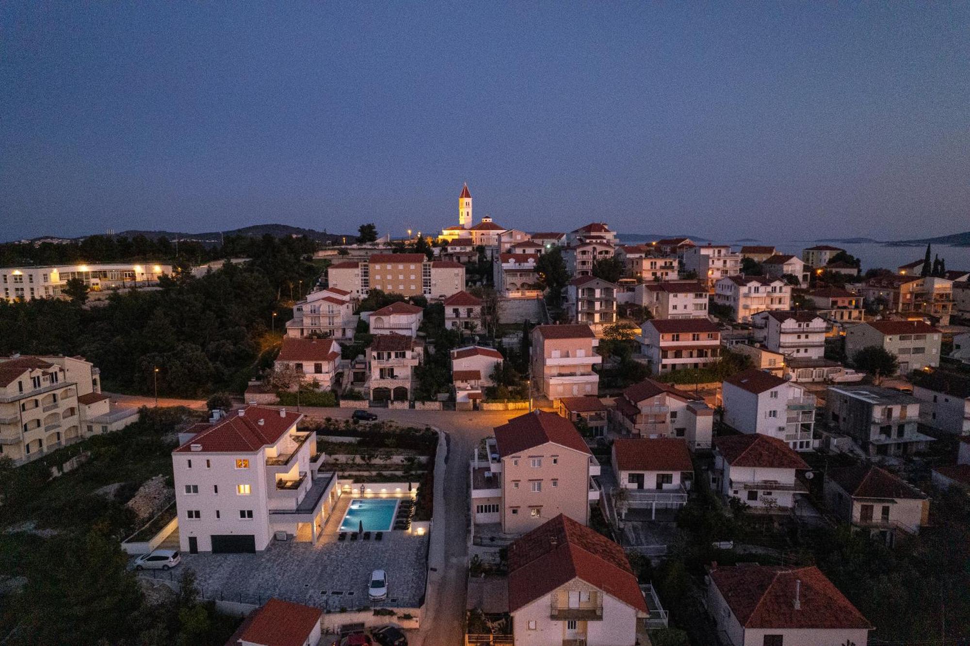 סגט ווראנייצה Villa Barbara & Zoran With Free Parking And Heated Swimming Pool מראה חיצוני תמונה